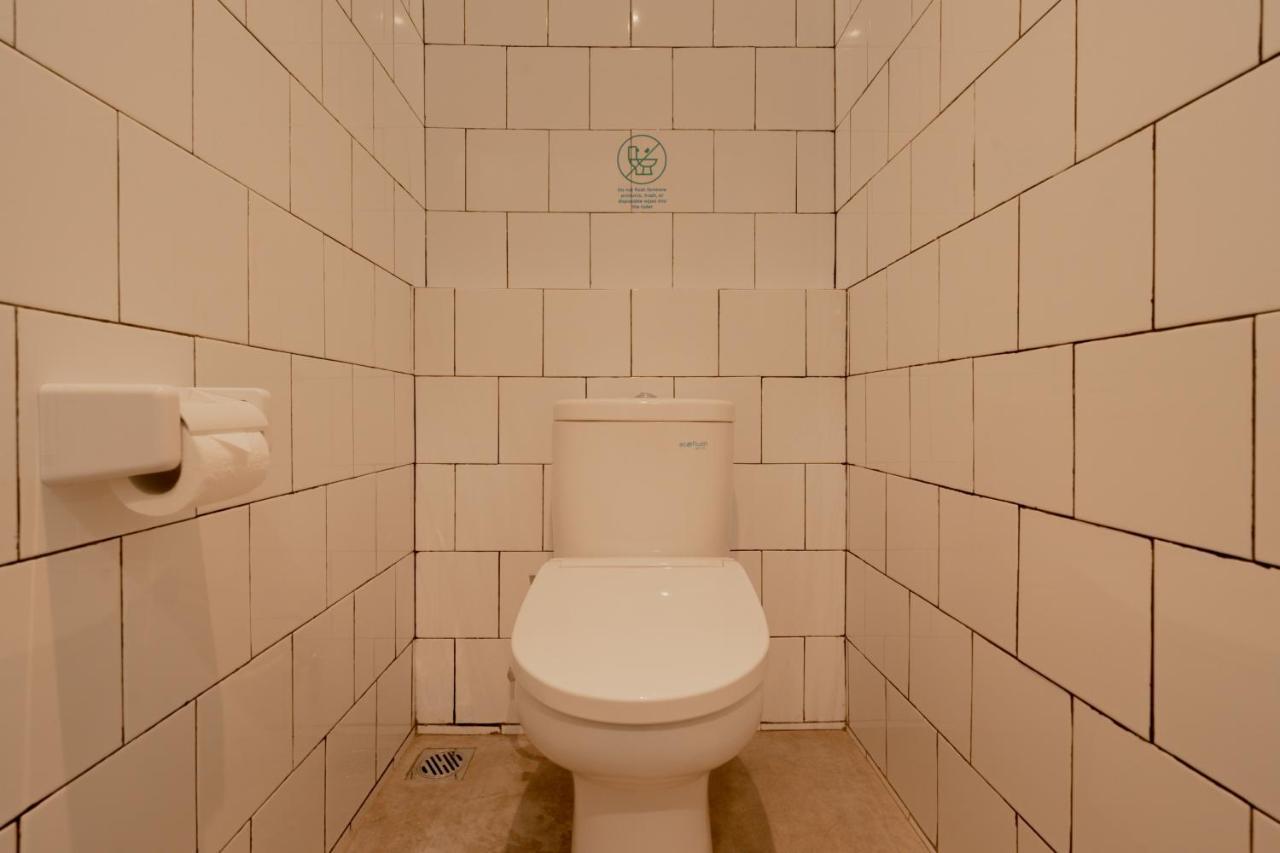 Bobopod Alun-Alun, Malang Hotell Exteriör bild